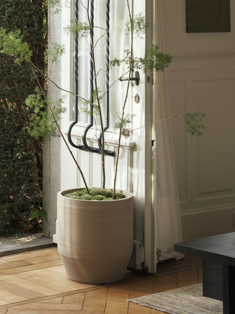 Plantenpot 02 M beige construct
