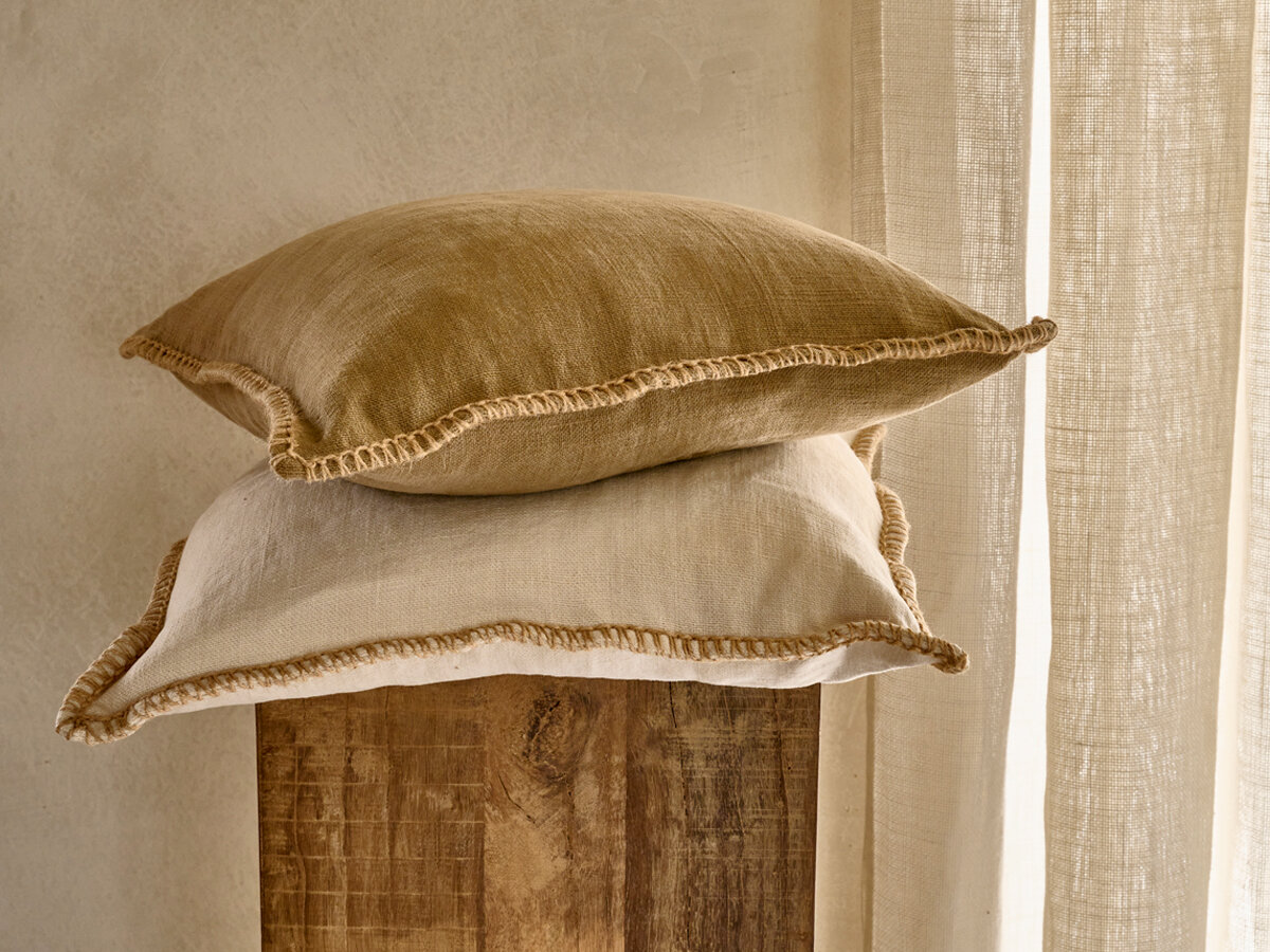 Sierkussen Stitch beige