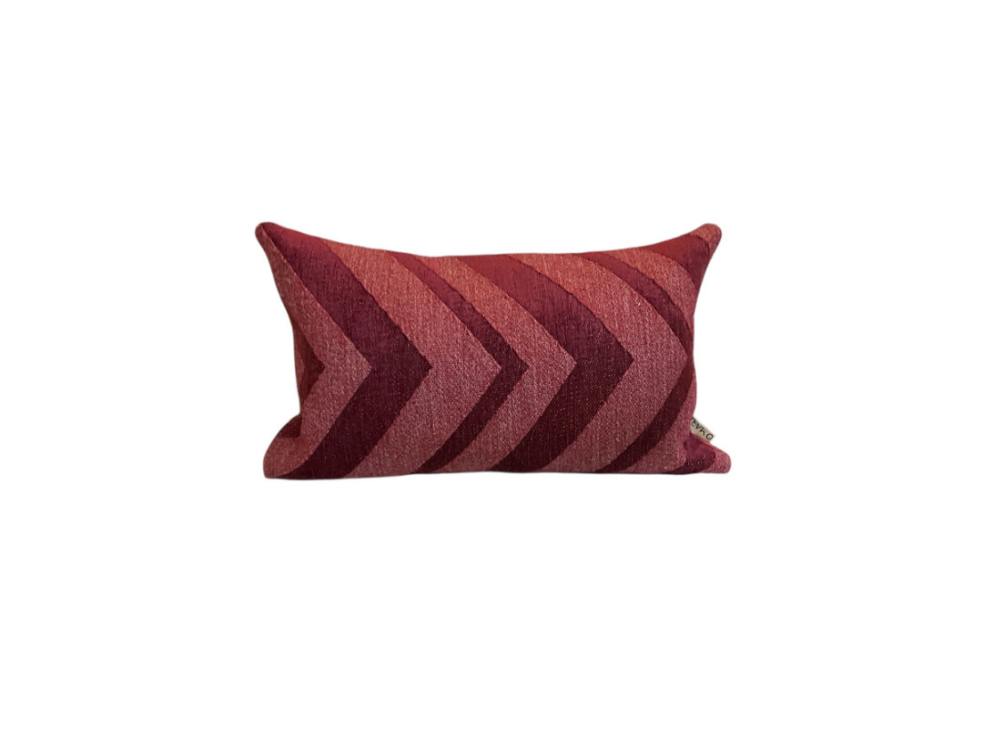 Omar Antwerp - sierkussen Agnes burgundy