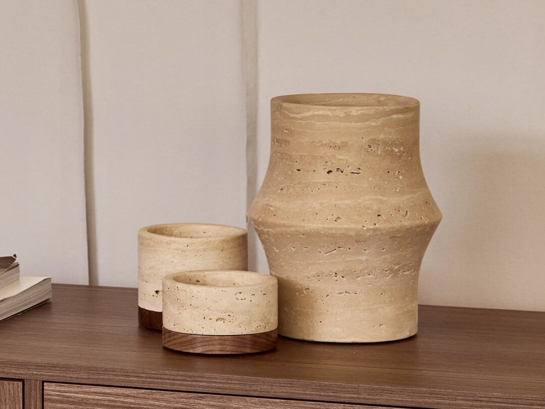 Vaas Travertine